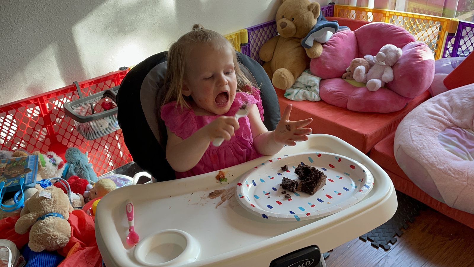 Daphne eating birthday cake